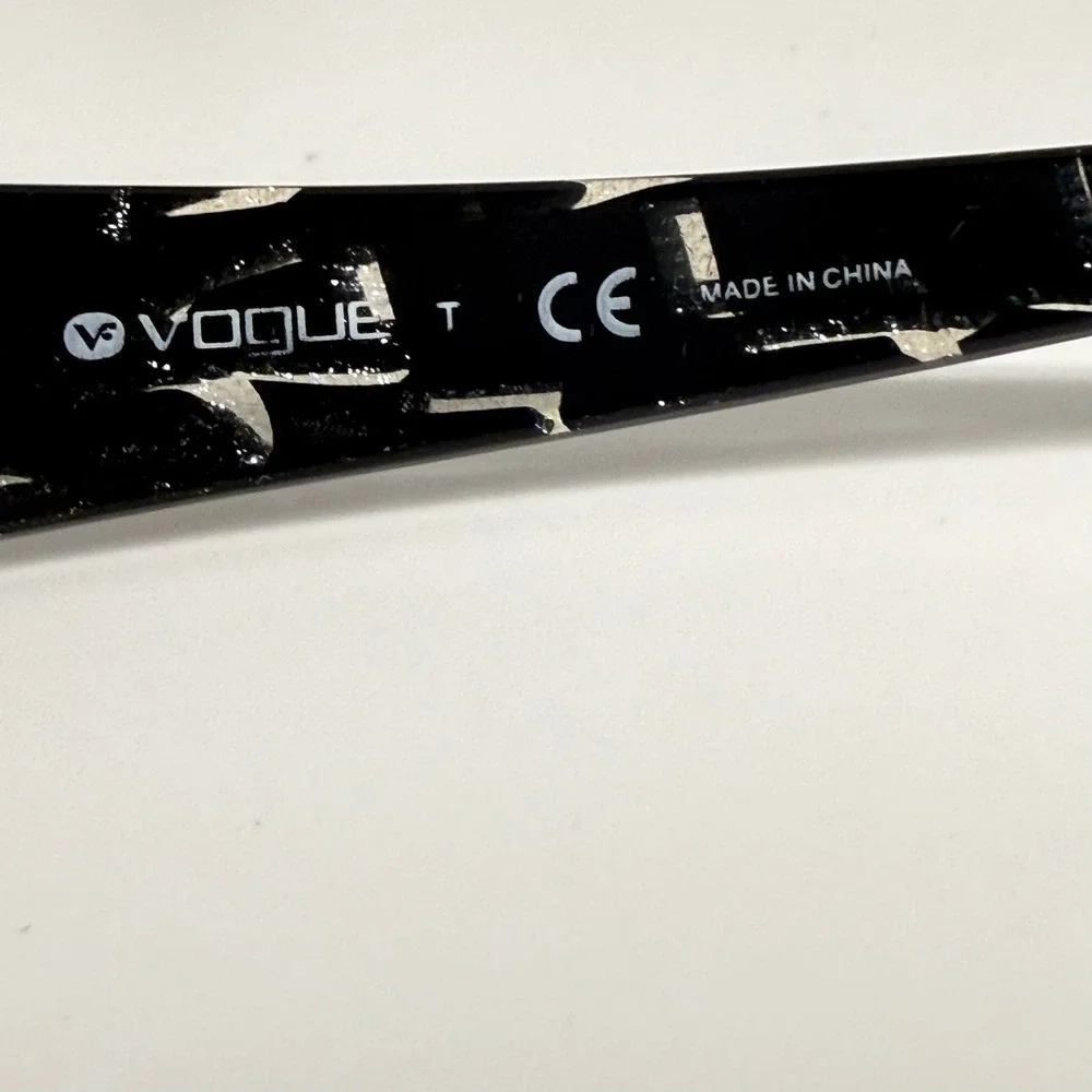 Vogue VO 3661-B Black Rectangular Eyeglasses Frames 52-16-130 Cut-Out Detail